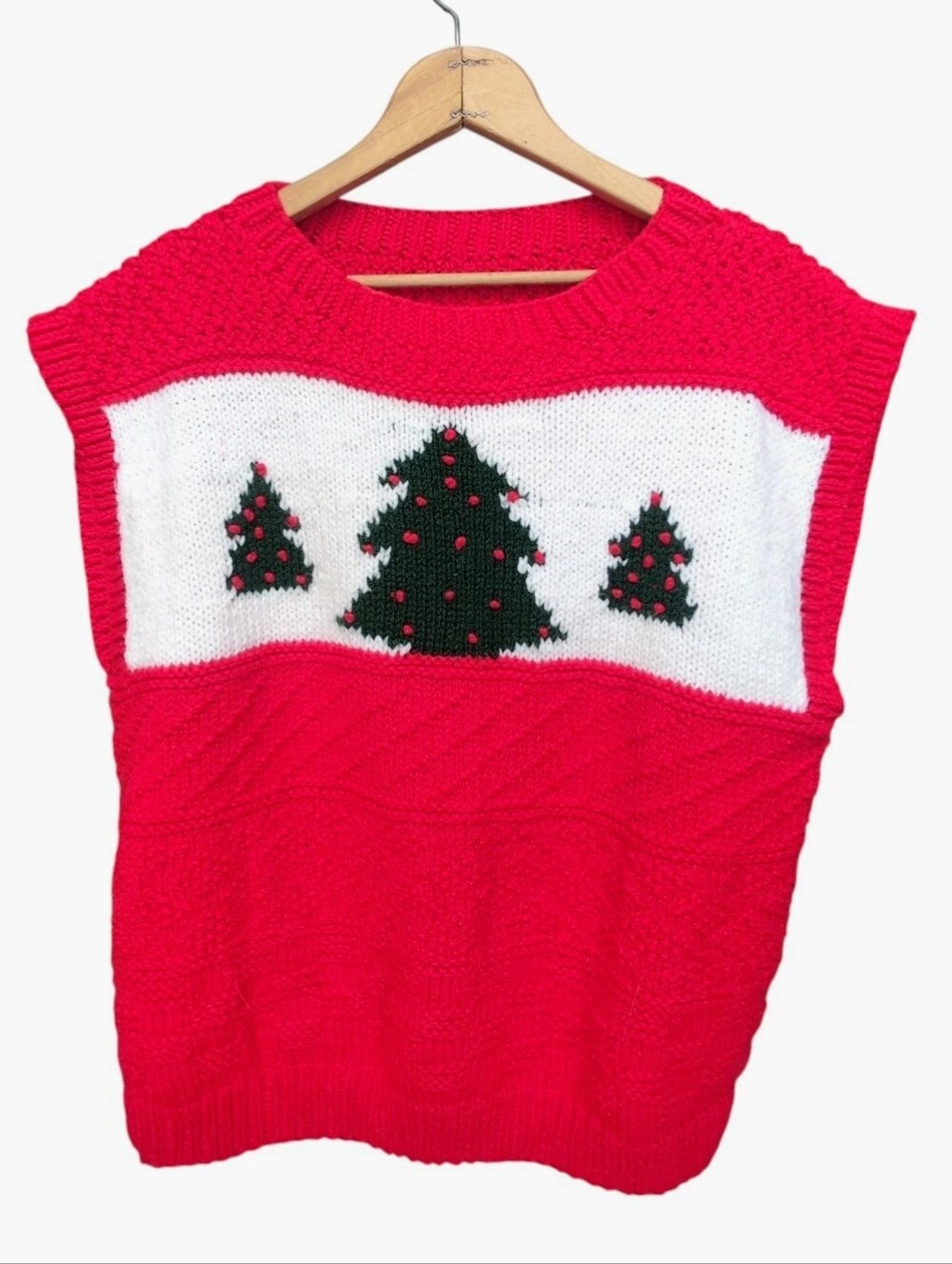 Hand Knit Christmas Sweater Vest Red Christmas Tree Design Women's Size MEDIUM